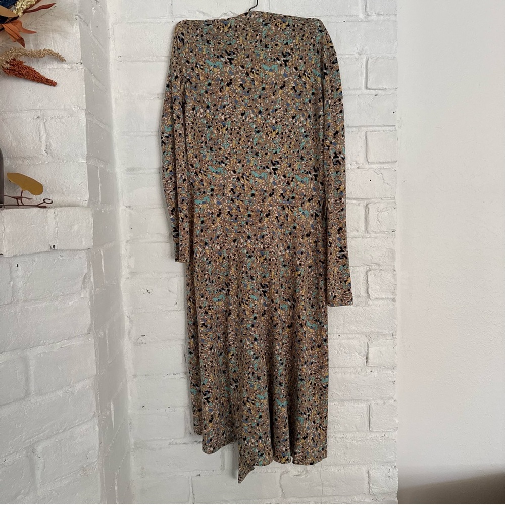 Diane von Furstenberg 100% Silk Wrap Dress - Size 2 $145 - Picture 7 of 8